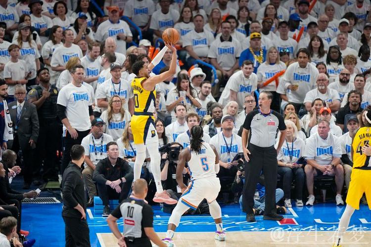 总决赛G4五佳球:哈利伯顿技惊四座上演拉杆上篮 总决赛G4五佳球:哈利伯顿技惊四座上演拉杆上篮